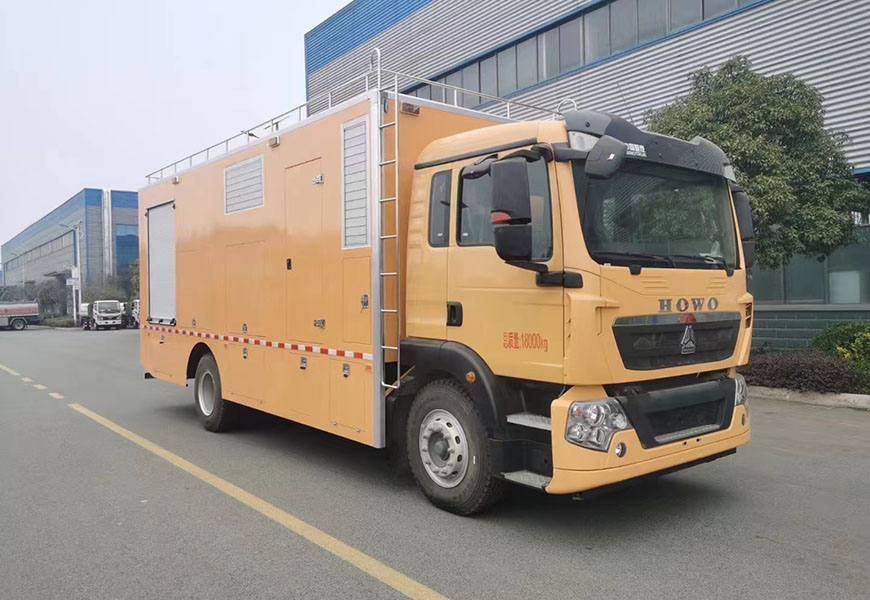 程力排澇車重汽豪沃大流量應(yīng)急排水搶險(xiǎn)車